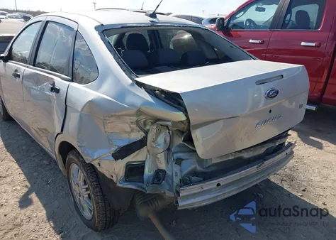 2009 Ford Focus Se z USA, uszkodzony, nr VIN 1FAHP35N89W117412